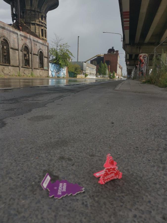 Ghostel 1St: Alternative Arts Experience for Creative Minds Charleroi Exterior photo